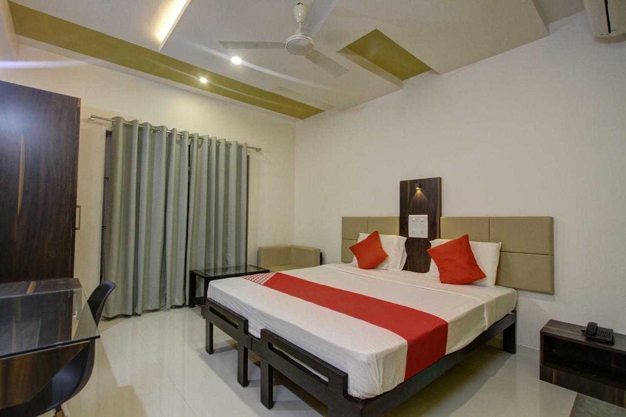 Oyo 39568 Alekha Gateway Hotel Sirsi Esterno foto