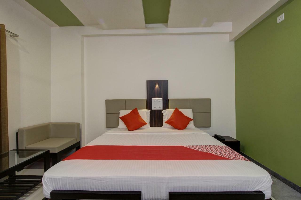 Oyo 39568 Alekha Gateway Hotel Sirsi Esterno foto
